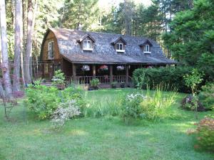 Zahrada ubytování Cedar Song B&B + 37 fotografií