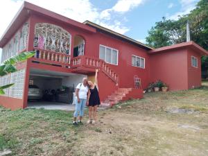 Επισκέπτες που μένουν στο Mango walk homestay