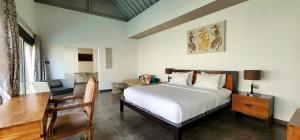 Ein Bett oder Betten in einem Zimmer der Unterkunft Zoe Villa Canggu Bali