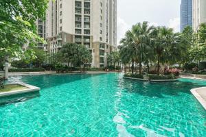 สระว่ายน้ำที่อยู่ใกล้ ๆ หรือใน Internet celebrity train night market swimming pool free WiFi mrt 100m