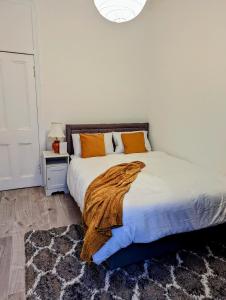 Ein Bett oder Betten in einem Zimmer der Unterkunft Bright Room Close to City Centre