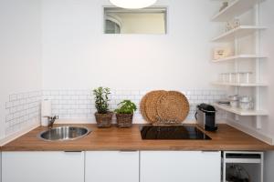 Küche/Küchenzeile in der Unterkunft Köhlz Appartement im 1 OG