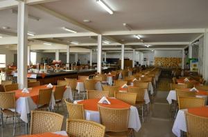 Un restaurant sau alt loc unde se poate mânca la Diroma Exclusive Flats Para Temporada