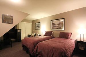 Gallery image of Sunpath Condos by Whistler Retreats in Whistler