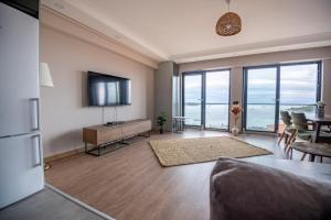 Gallery image of New and Modern Flat with Sea View in Istanbul