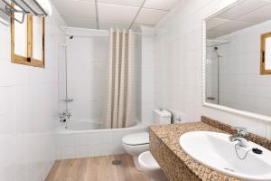 Koupelna v ubytování Hotel Andalucía