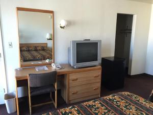 Gallery image of EZ 8 Motel Airporter in Phoenix