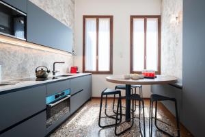 Η κουζίνα ή μικρή κουζίνα στο Ca' del Glicine