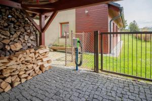 Jízda na kole v ubytování FAMILY HOUSE Tisá nebo okolí