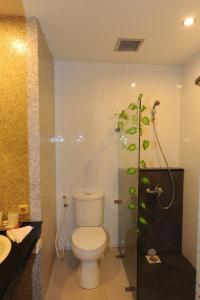 Bilik mandi di Wirton Hotel