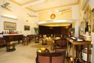 ห้องอาหารหรือที่รับประทานอาหารของ Karni Bhawan Palace - Heritageby HRH Group of Hotels