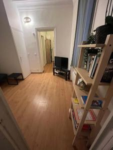 Biblioteket på bed and breakfast-stedet