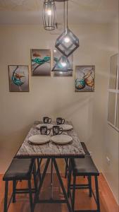 Fotografie z fotogalerie ubytování Davao Vacation Hub near Sasa ferry terminal with netflix,Wifi, pool access v destinaci Davao