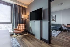 Televisyen dan/atau pusat hiburan di Radisson Blu Scandinavia Hotel, Copenhagen