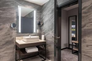 Vannituba majutusasutuses Park Inn by Radisson, Lagos Victoria Island