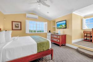 Dove Creek Resort & Marina, Trademark Collection by Wyndham客房内的一张或多张床位