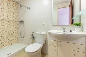 Kúpeľňa v ubytovaní Polcent 6 - Pequeño apartamento cercano a la playa + 5 fotografií