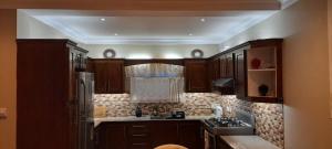 Atlantic Breeze Apartments, Canouan Island的休息区