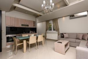 Η κουζίνα ή μικρή κουζίνα στο Tarsanas Studios