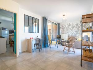 Η κουζίνα ή μικρή κουζίνα στο Apartment Les Roches Bleues-2 by Interhome +29 φωτογραφίες