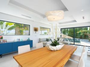 Posedenie v ubytovaní Villa Villa Adonia by Interhome