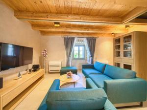 TV/trung tâm giải trí tại Holiday Home Jerini Main House by Interhome