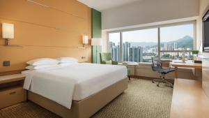 Letto o letti in una camera di Courtyard by Marriott Hong Kong Sha Tin
