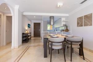 Fotografie z fotogalerie ubytování Aloha Hill Club Resort Style Apartment v destinaci Marbella