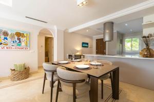 Fotografie z fotogalerie ubytování Aloha Hill Club Resort Style Apartment v destinaci Marbella
