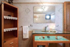 ห้องน้ำของ [Mare a 4 minuti Auto]Casa/Giardino e WiFi Budoni