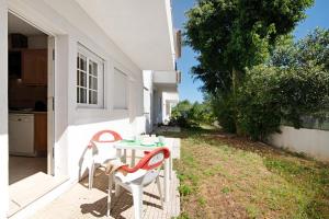 Κήπος έξω από το Algarve apartments E