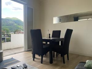 Výhľad na hory alebo výhľad na hory priamo z apartmánu