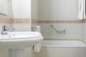 Łazienka w obiekcie Hotel América Ferrol