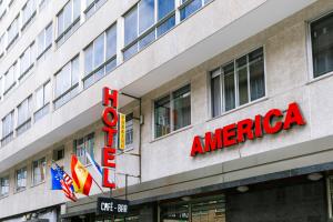 Certyfikat, podpis lub inny dokument wystawiony w obiekcie Hotel América Ferrol