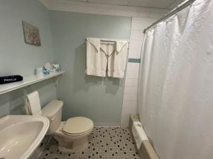 Koupelna v ubytování Barcelona Motel + 14 fotografií