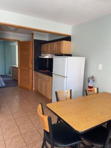 Kuchyň nebo kuchyňský kout v ubytování Barcelona Motel