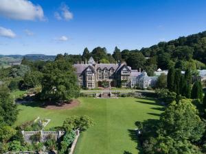 an aerial view of a mansion with a large yard at Ty Newydd in Tal-y-Cafn