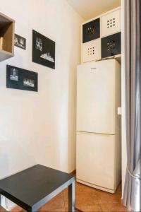 Afbeelding uit fotogalerij van Camera privata nell'appartamento in zona residenziale con 2 piscine in Rapallo