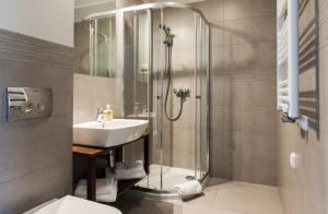 Bilik mandi di Apartamenty Paliki +55 gambar