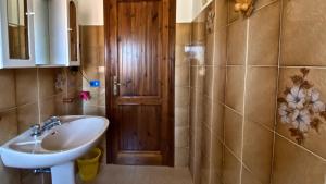 Ένα μπάνιο στο Manunta Holiday House - Maria - UINQ0474 +26 φωτογραφίες
