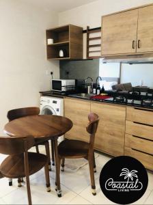 Η κουζίνα ή μικρή κουζίνα στο Coastal Living Kuantan