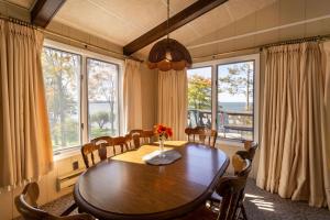 Fotografie z fotogalerie ubytování Cedar Oaks Lakeside Resort v destinaci Prudenville