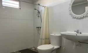 A bathroom at Apartment Curacao