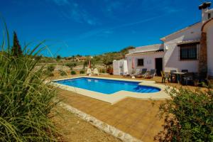 Bazén v ubytování Quicano - magnificent views and private pool in Lliber nebo v jeho okolí