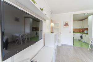 Kuchyň nebo kuchyňský kout v ubytování Apartamento Cortadura Playa