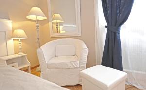 Posteľ alebo postele v izbe v ubytovaní Tinel Rooms Old City Center + 33 fotografií