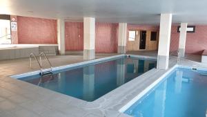 Bazén v ubytování Chalet Sol Park nebo v jeho okolí