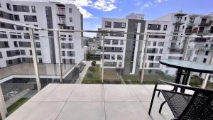 Balkón alebo terasa v ubytovaní Cozy apartment Jana Kazimierza, Wola