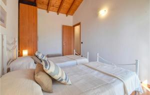 Letto o letti in una camera di Cozy Home In Moneglia With Wifi
