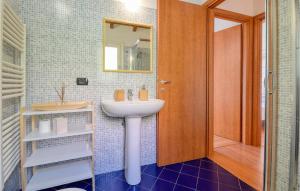 Bagno di Cozy Home In Moneglia With Wifi